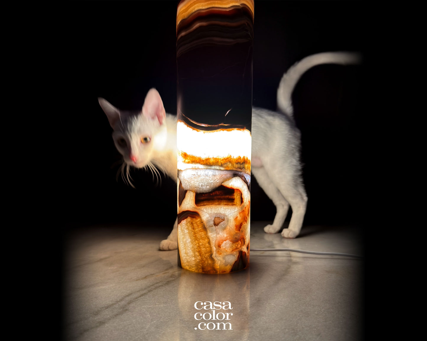 Onyx Chocolate Serpentine Lamp