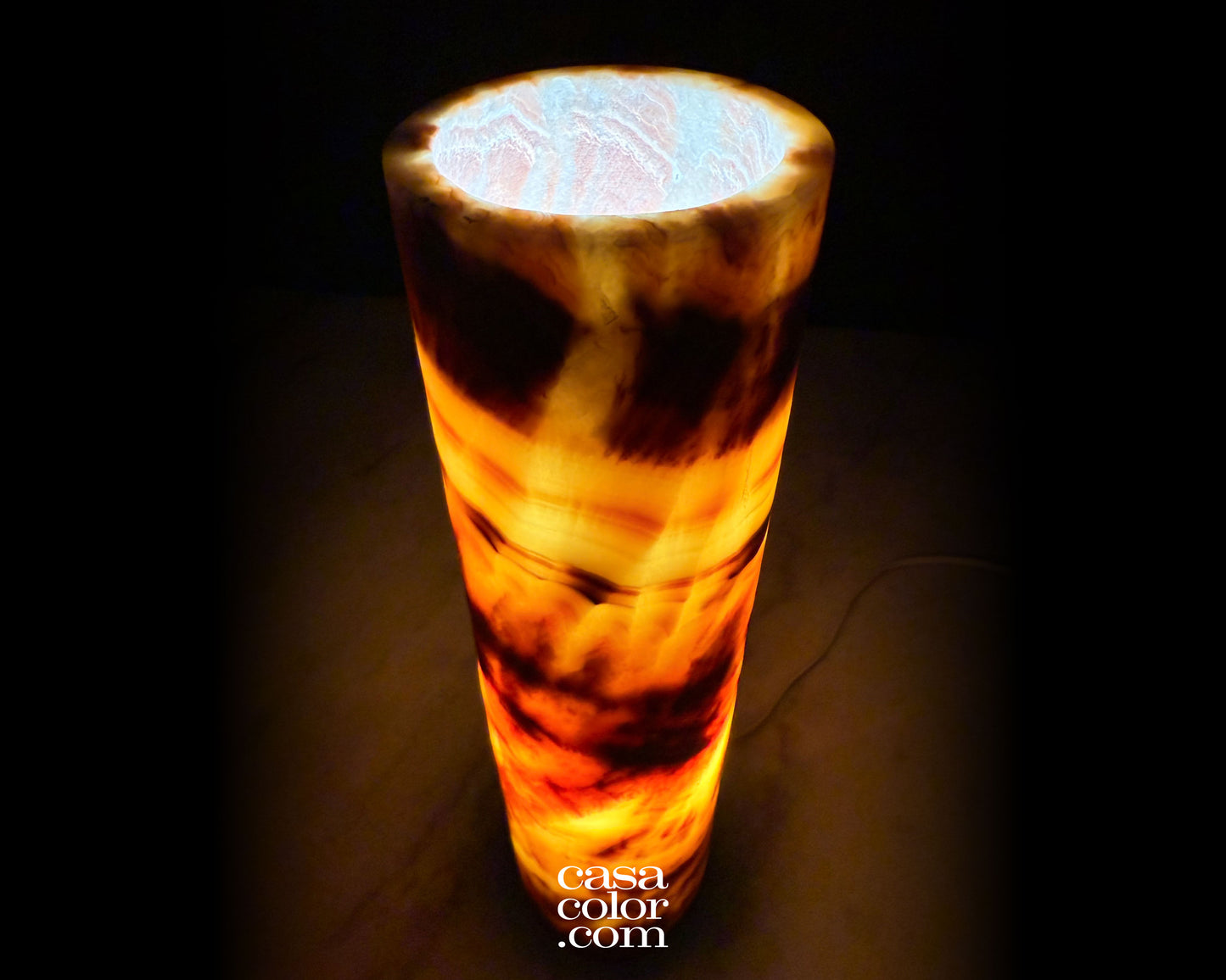Onyx Fire Cylinder Lamp 01