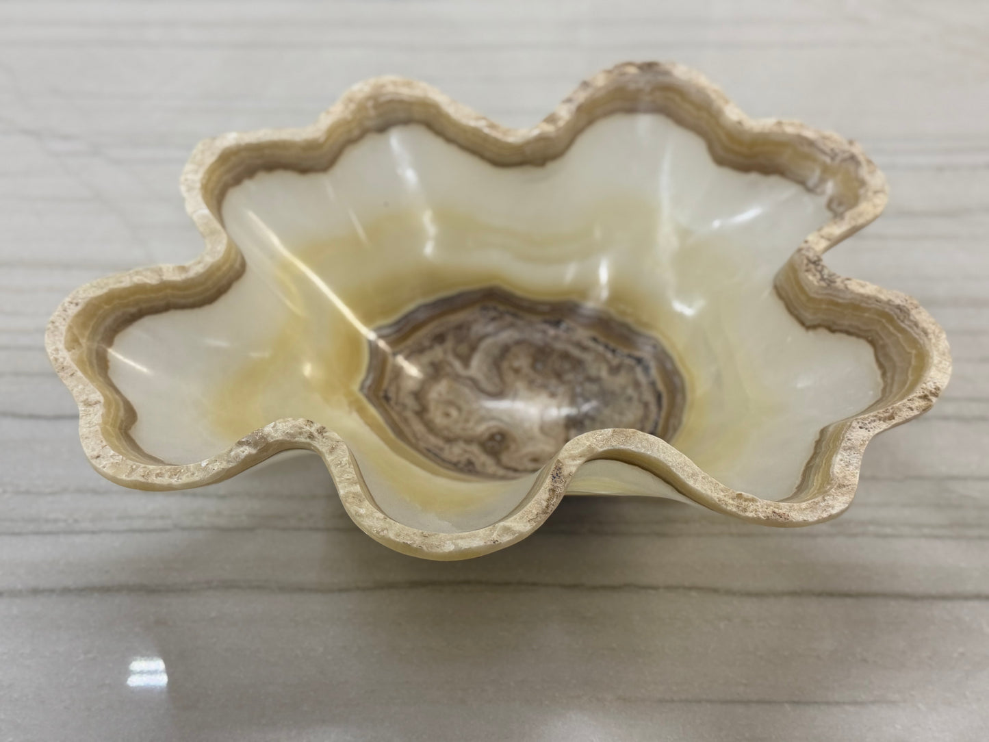 White Nacar Onyx with Brown Banding Bowl