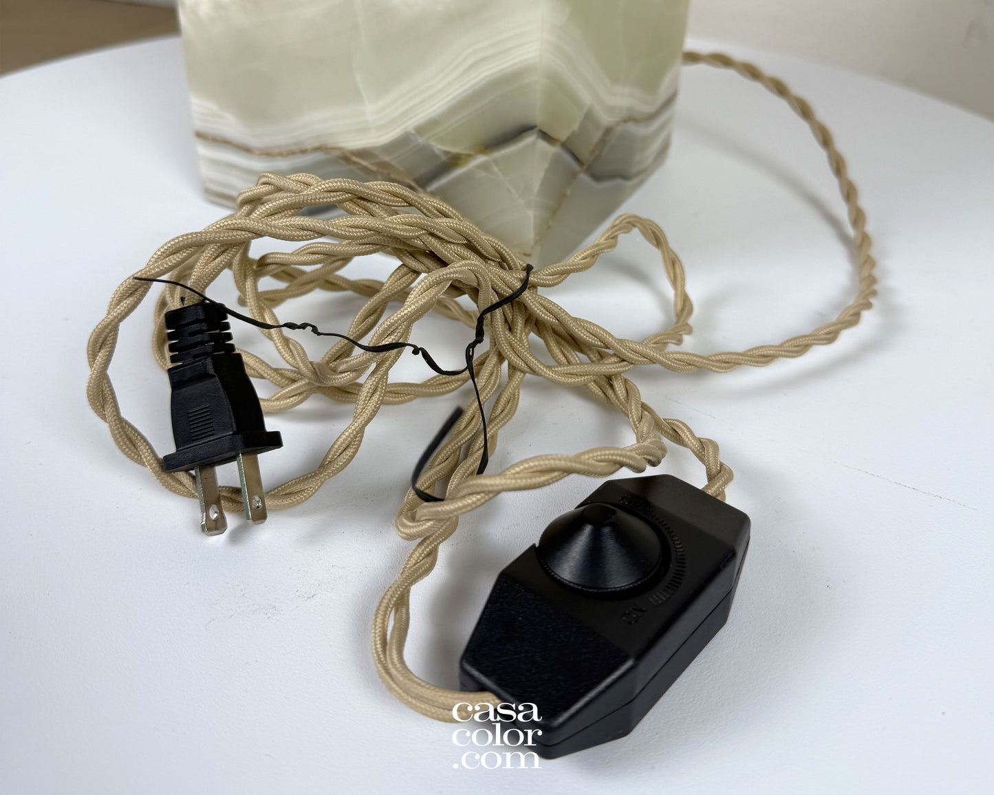 White Caramel Onyx Lamp 20"