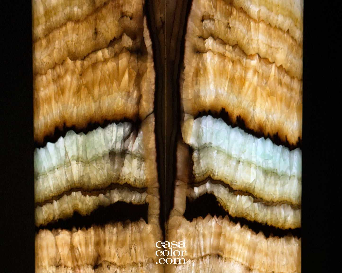 Beautiful Onyx Serpentine Tower 33.5"