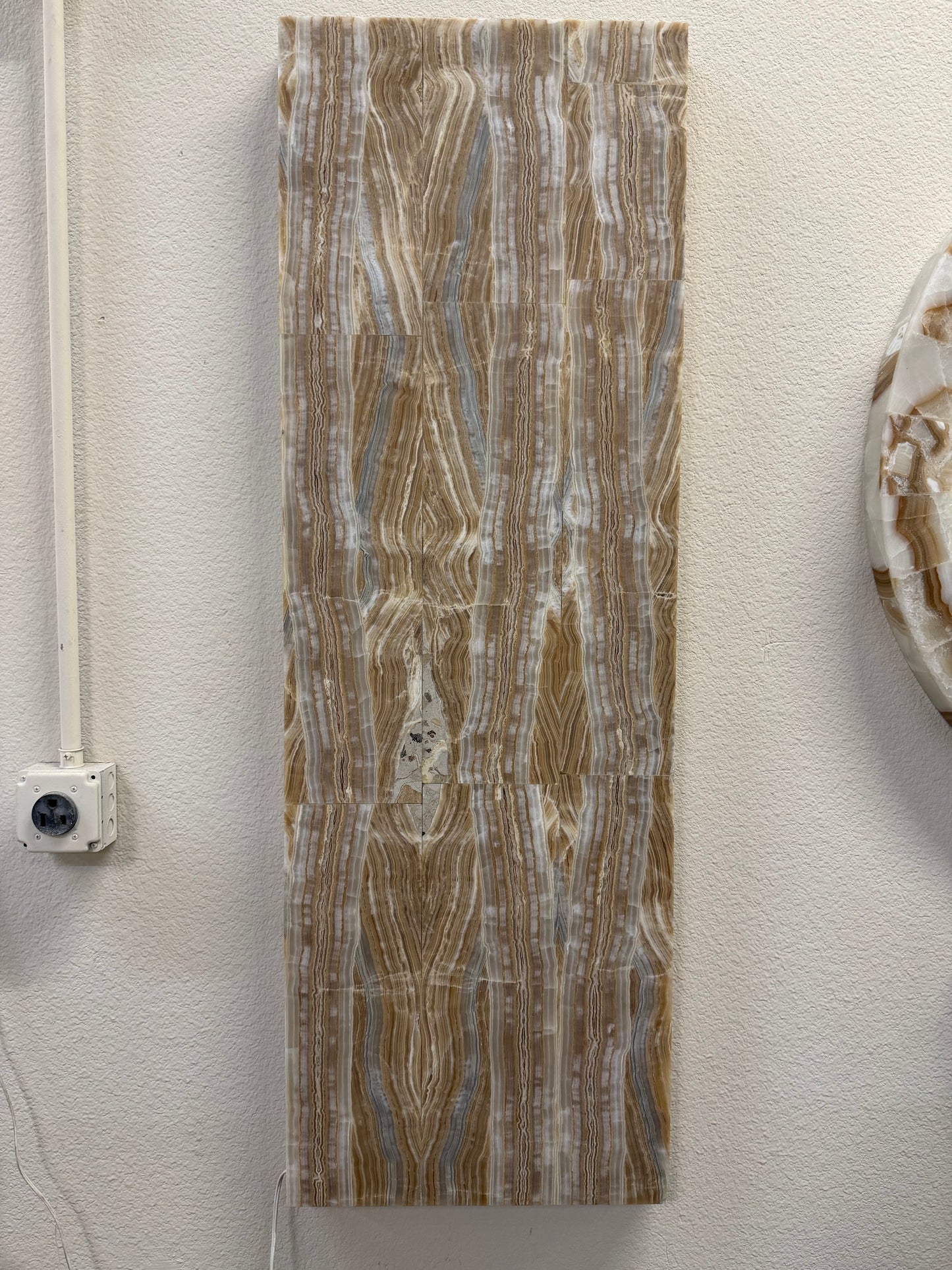Onyx Caramel Wall Panel